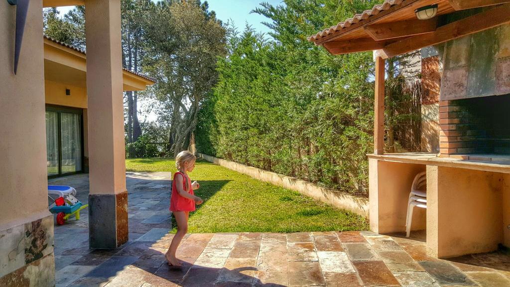 Villa Roselles Lloret de Mar Exterior photo